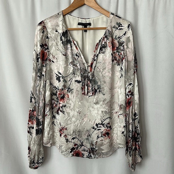 White House Black Market Tops - White House Black Market Floral Burnt Velvet Long Sleeve Shirt Top **Sz 14**🌸🌸